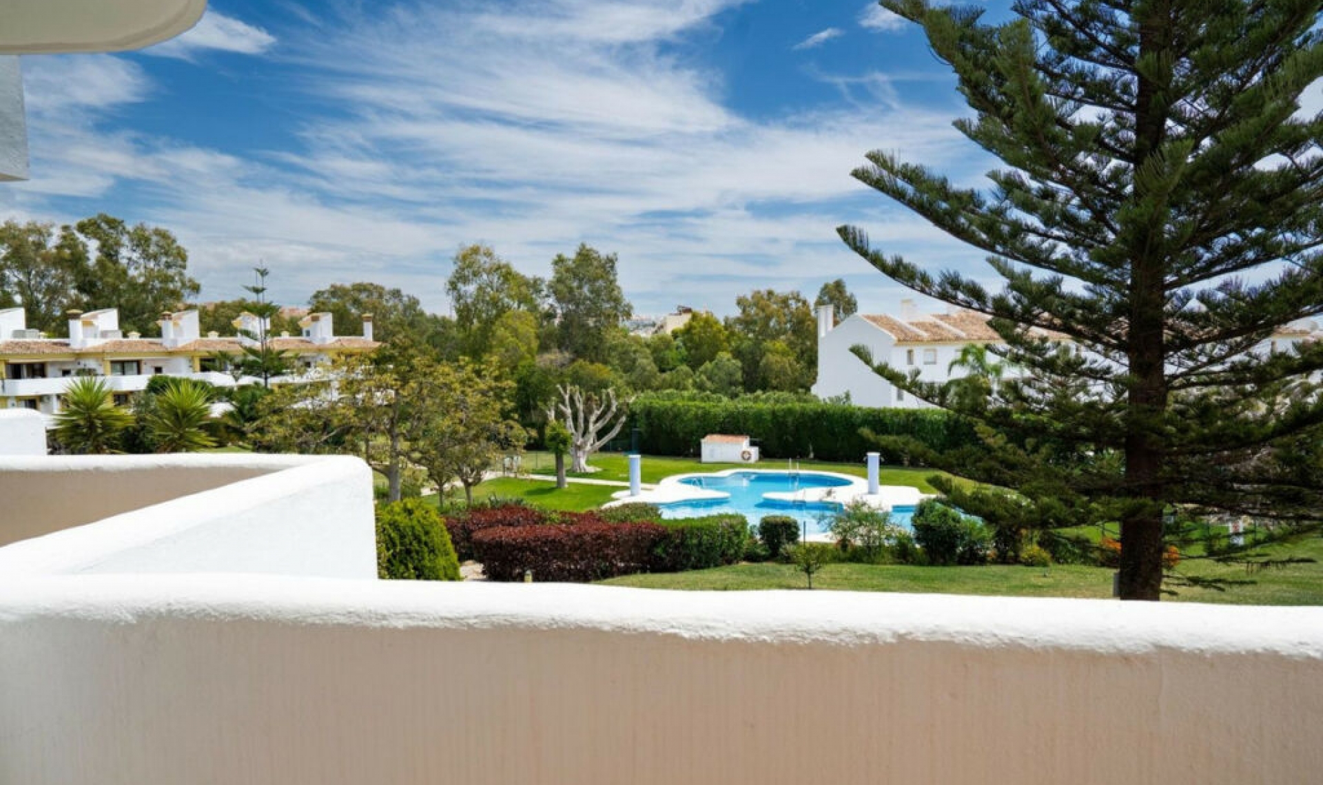 Resale - Apartment -
Calahonda