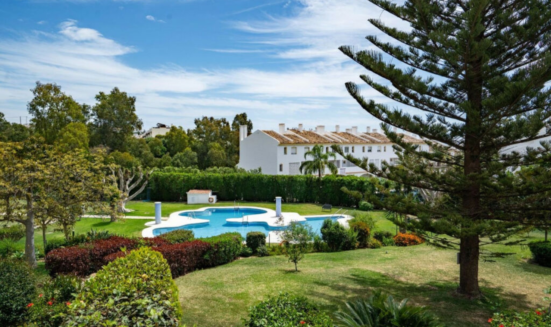 Resale - Apartment -
Calahonda