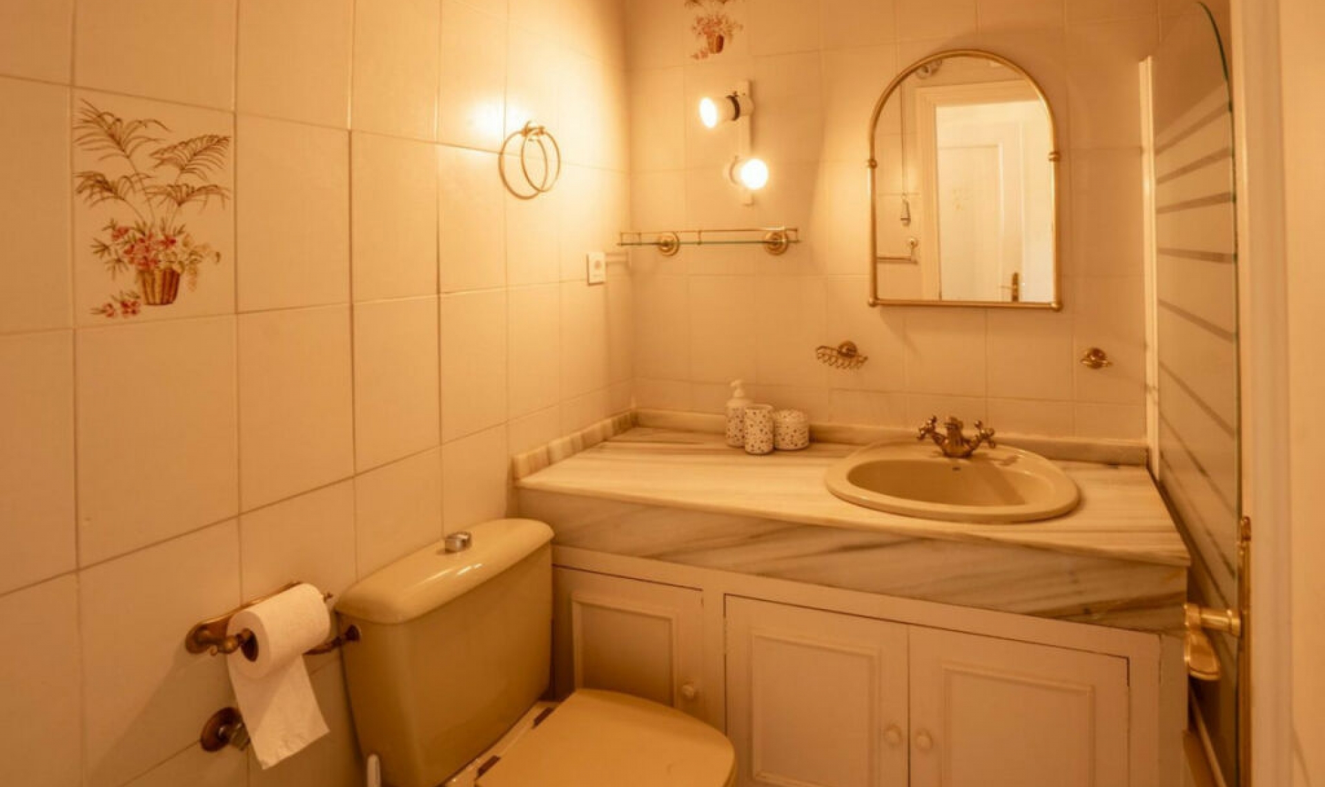 Resale - Apartment -
Calahonda