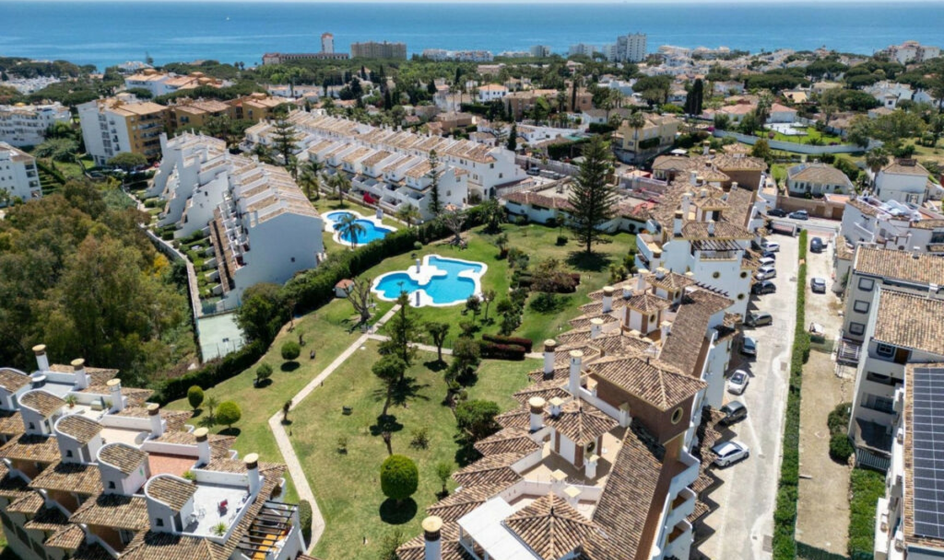 Resale - Apartment -
Calahonda