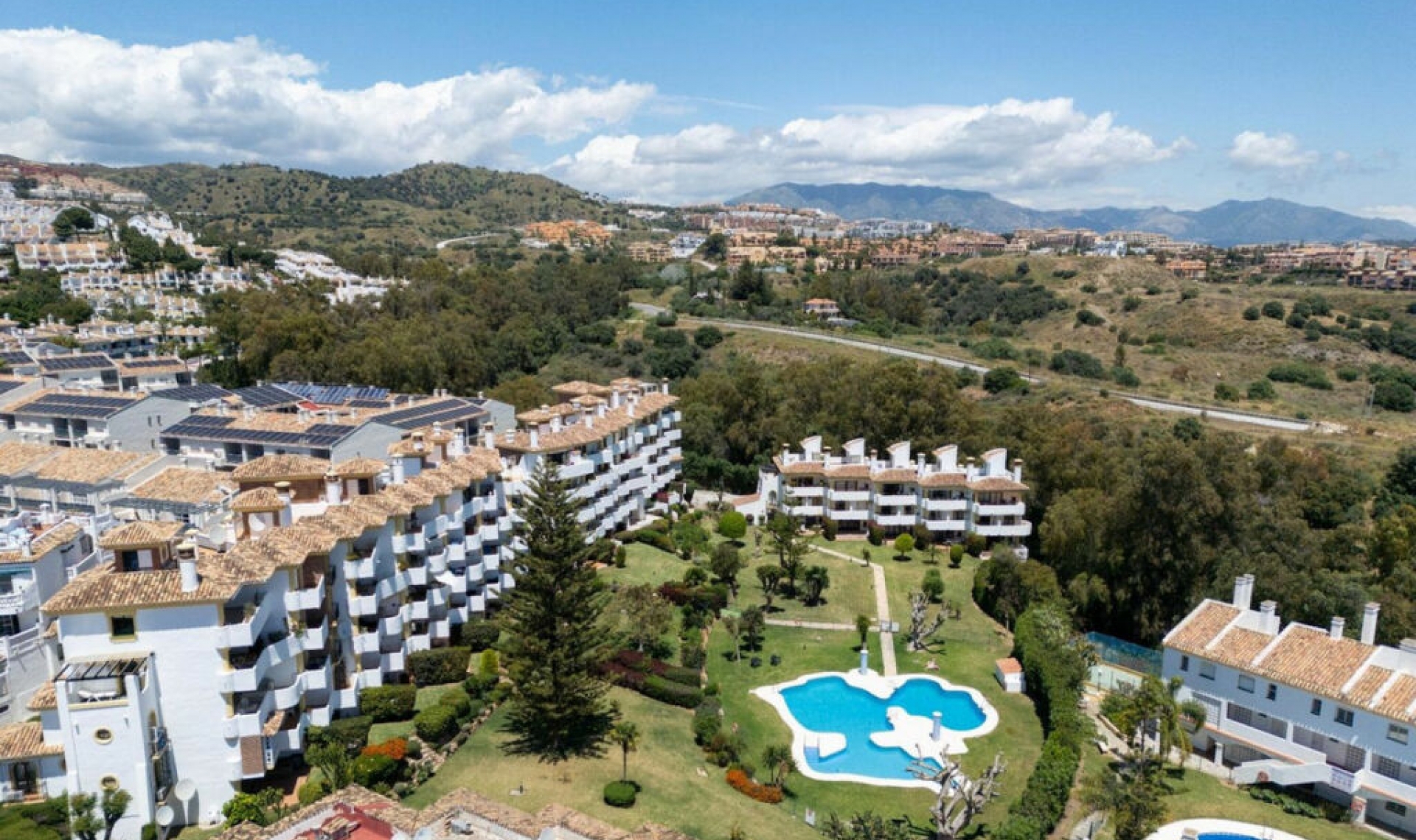 Resale - Apartment -
Calahonda