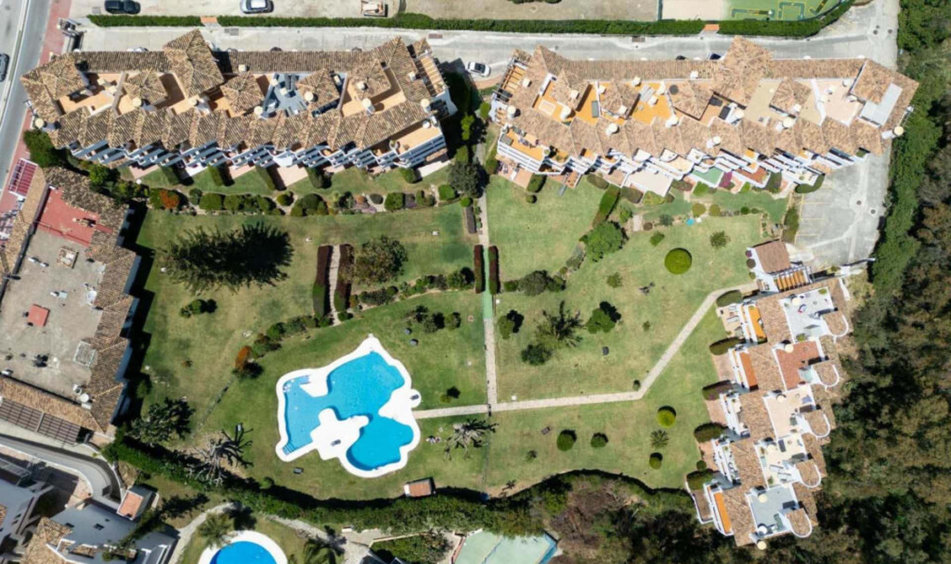 Resale - Apartment -
Calahonda
