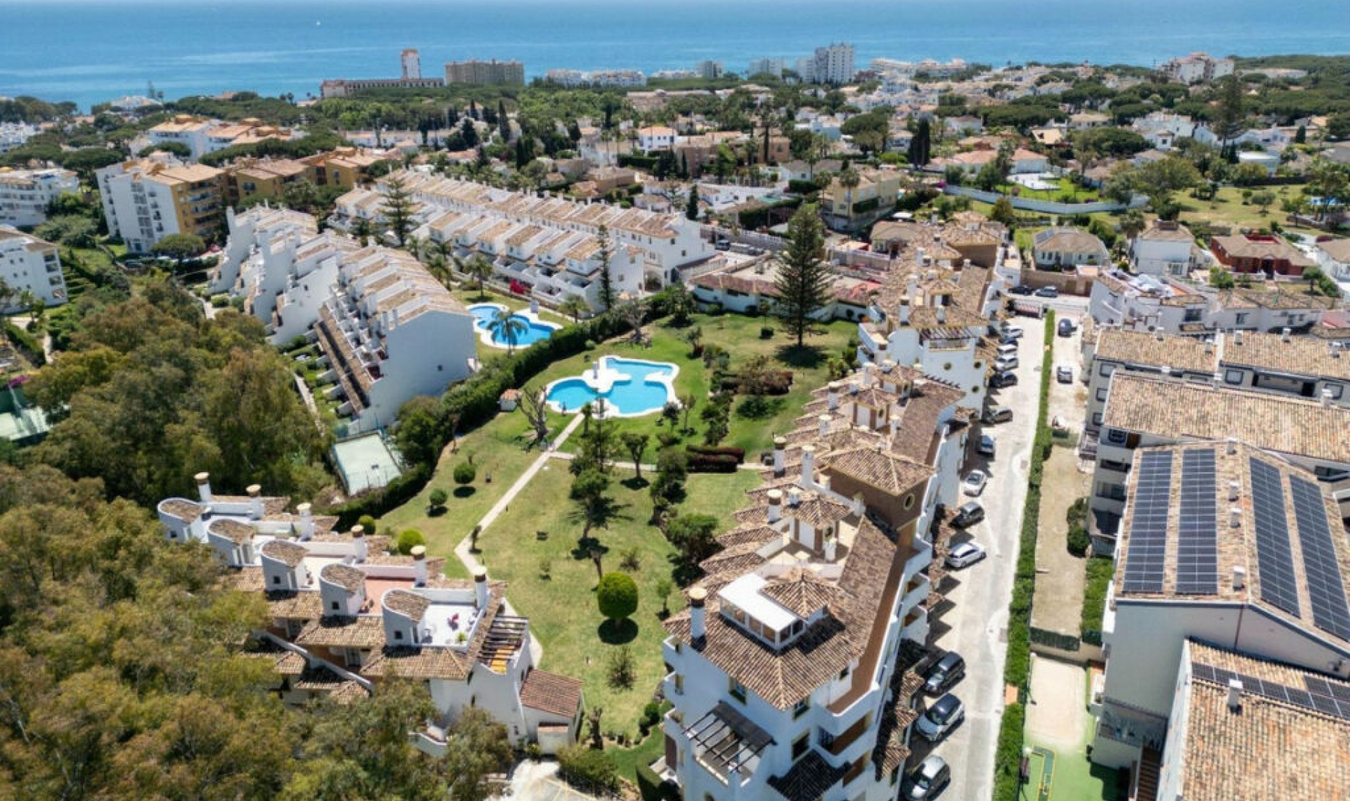 Resale - Apartment -
Calahonda