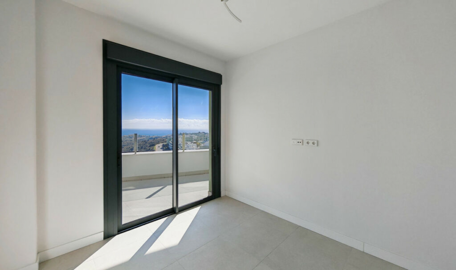 Resale - Apartment -
Calanova Golf