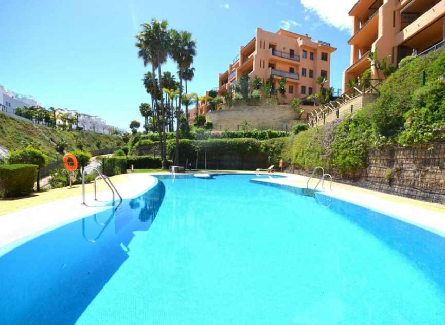 Resale - Apartment -
Calanova Golf