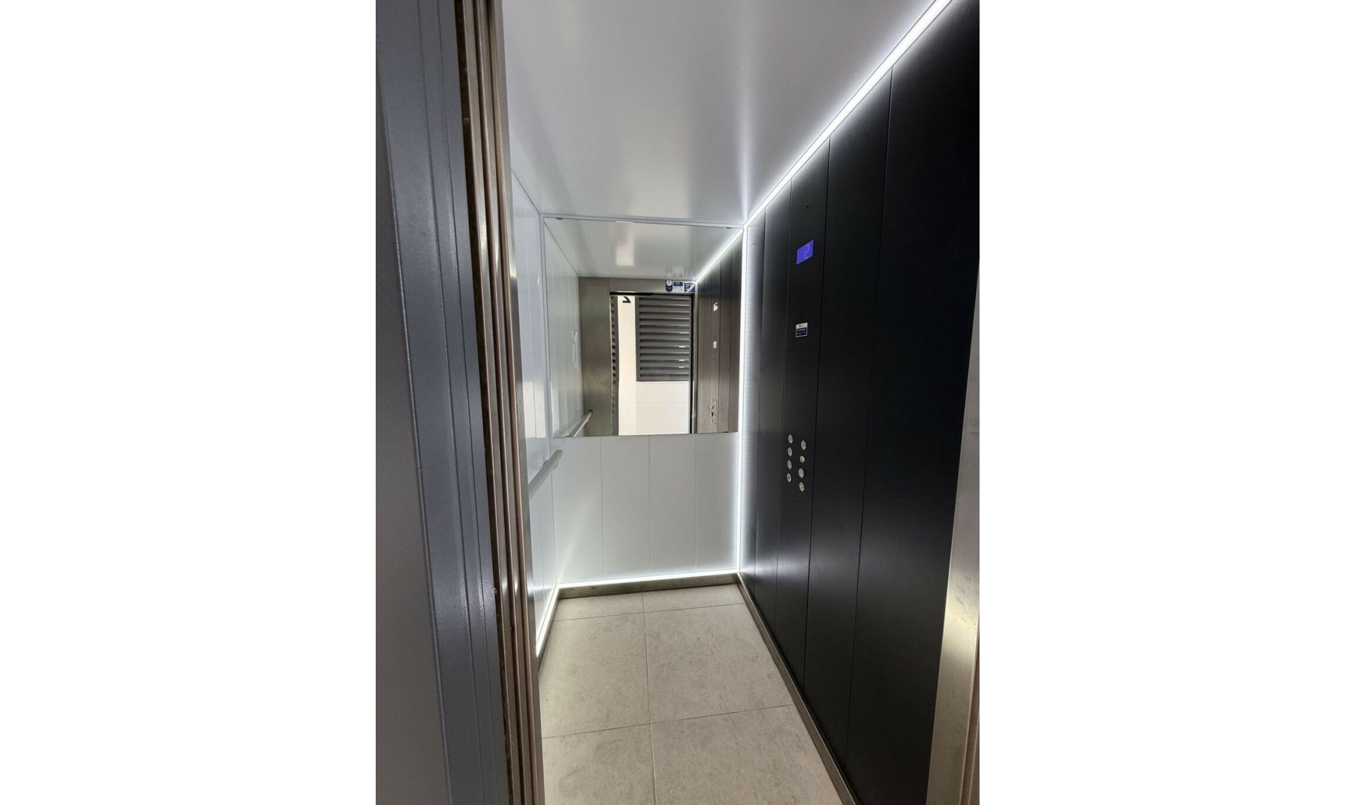 Resale - Apartment -
Calanova Golf