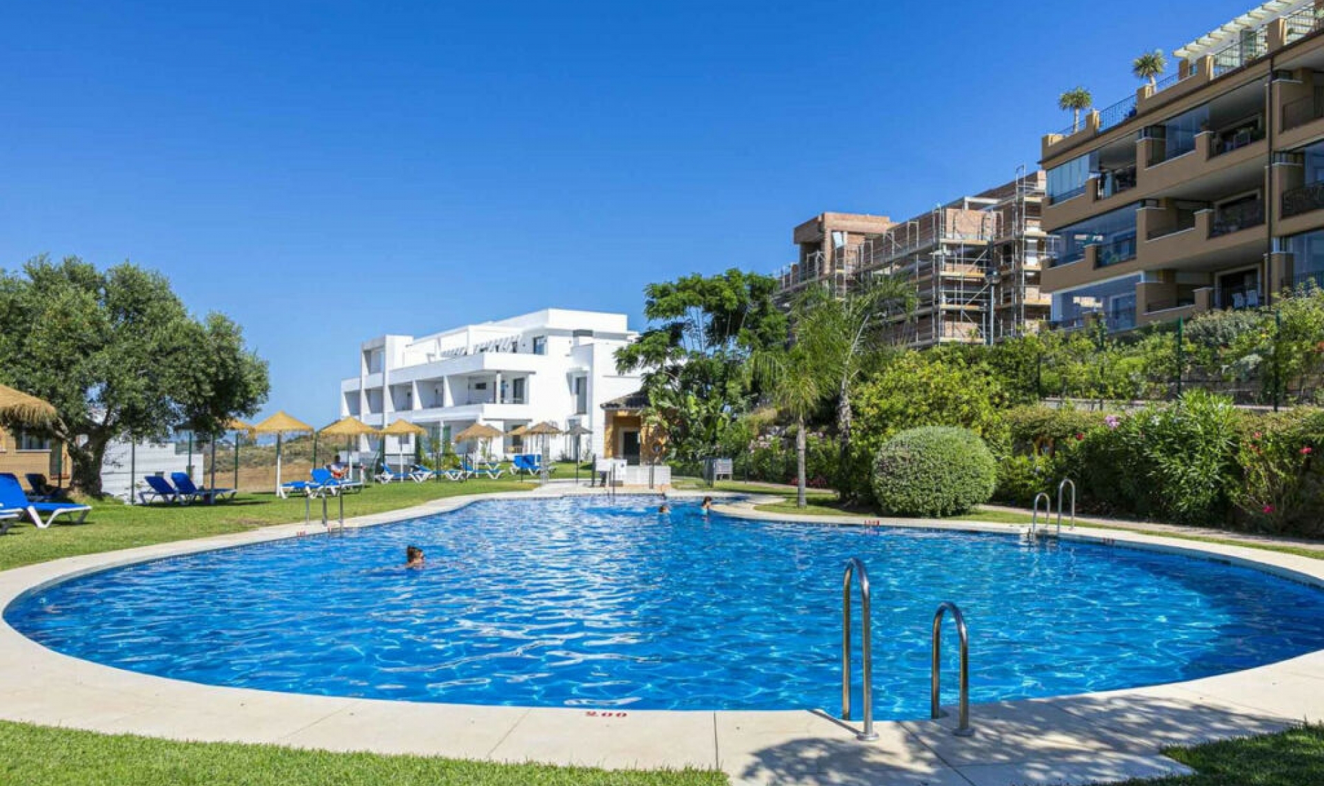 Resale - Apartment -
Calanova Golf