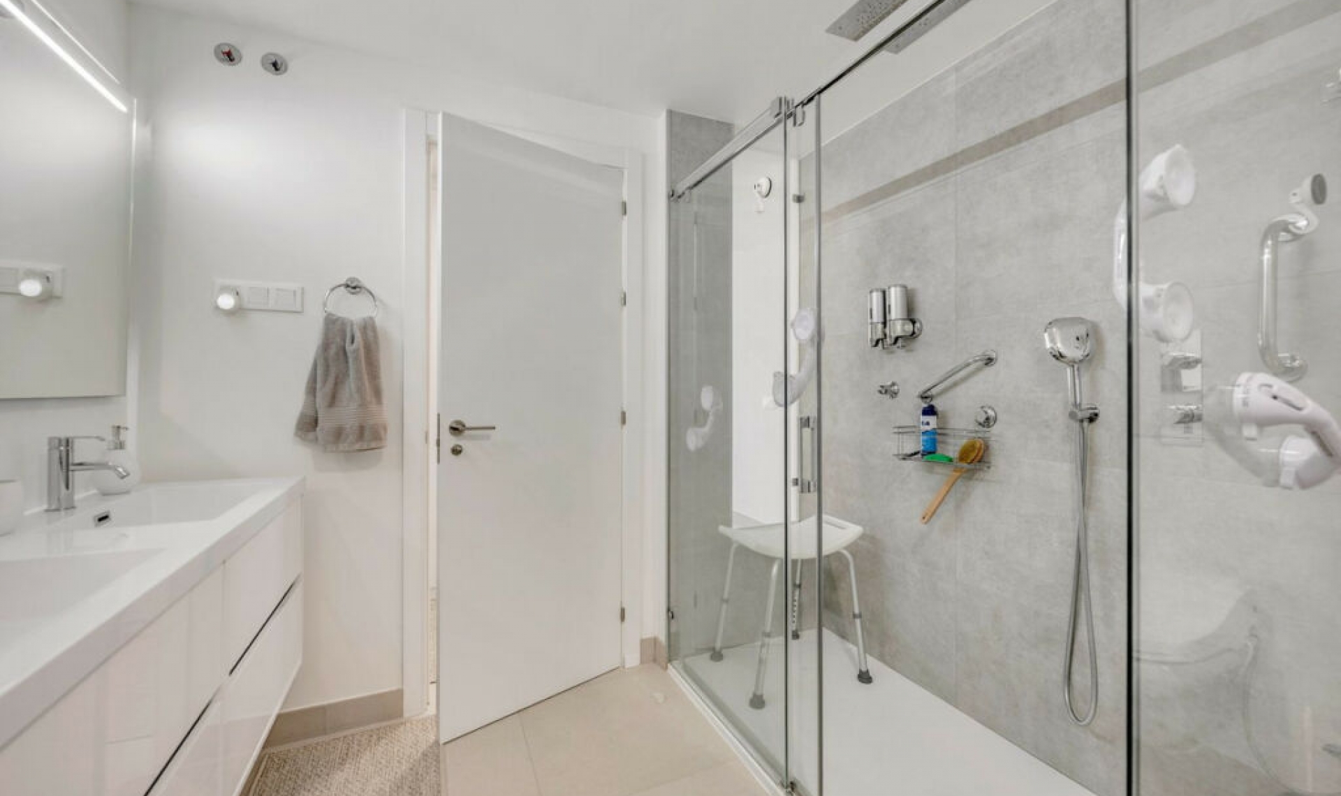 Resale - Apartment -
Calanova Golf