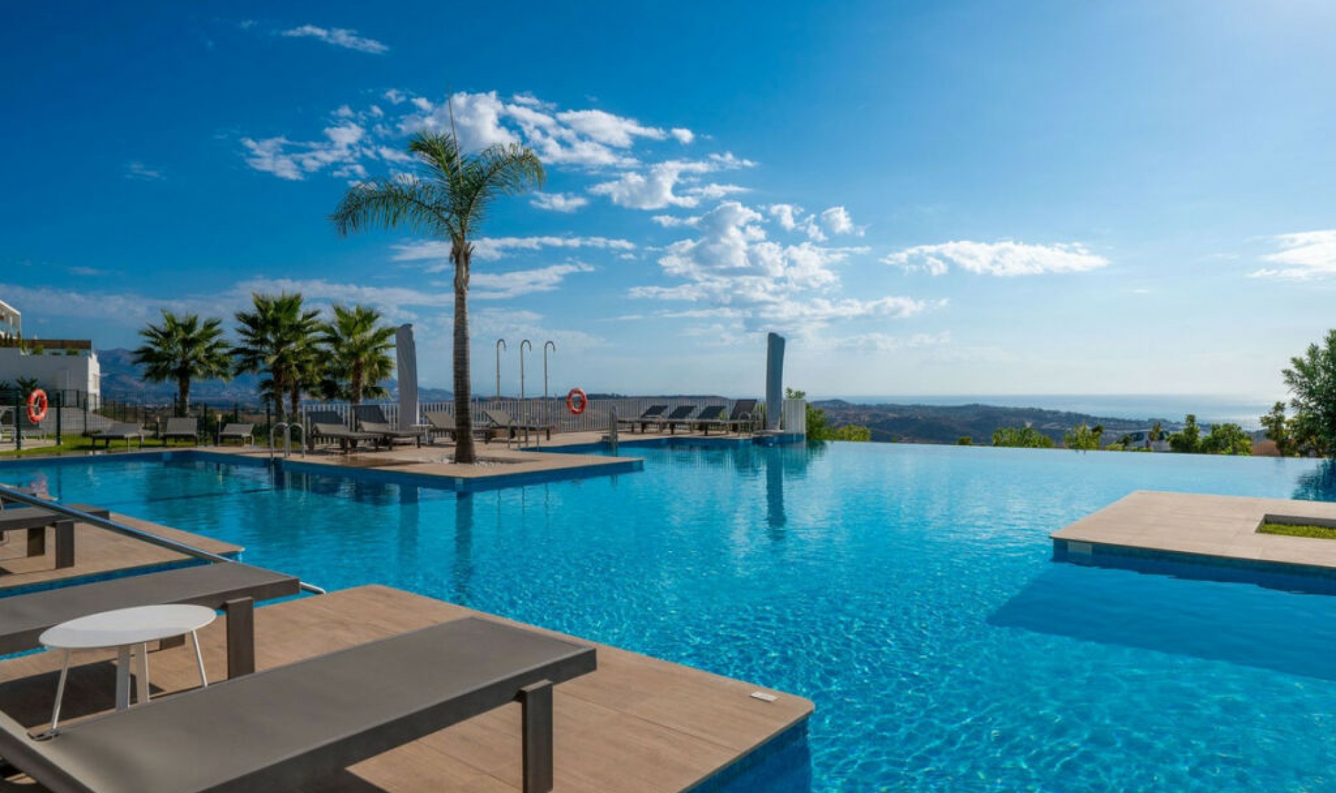 Resale - Apartment -
Calanova Golf