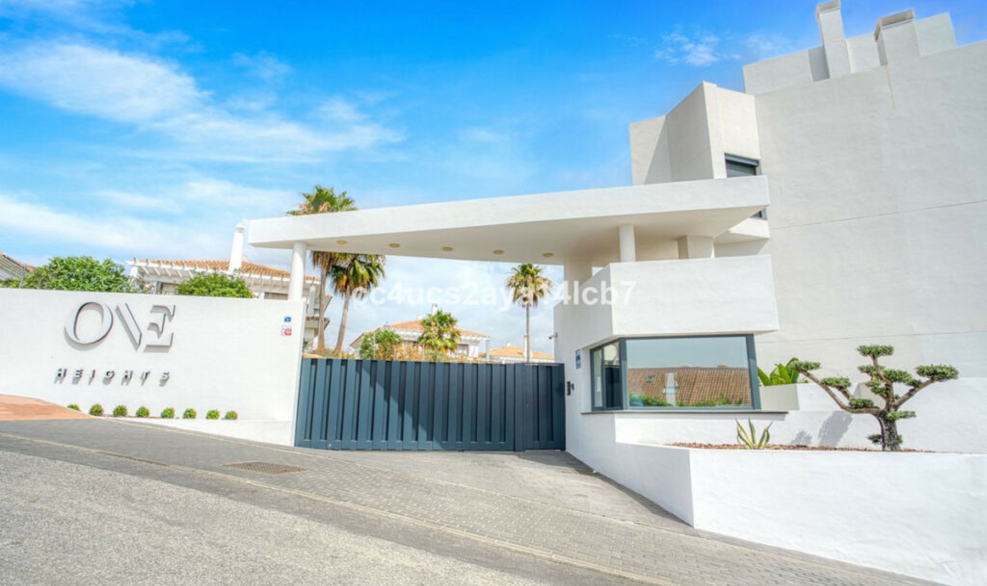 Resale - Apartment -
Calanova Golf