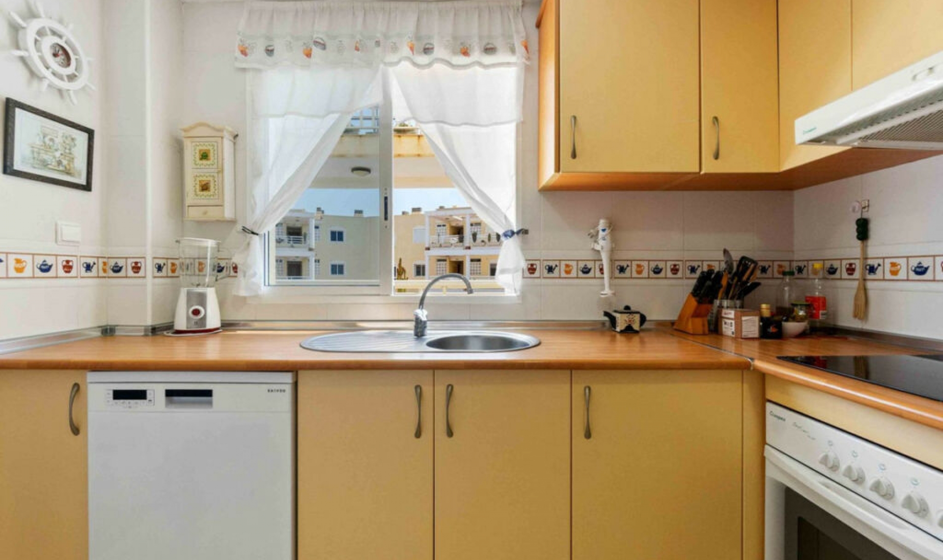 Resale - Apartment -
Campoamor