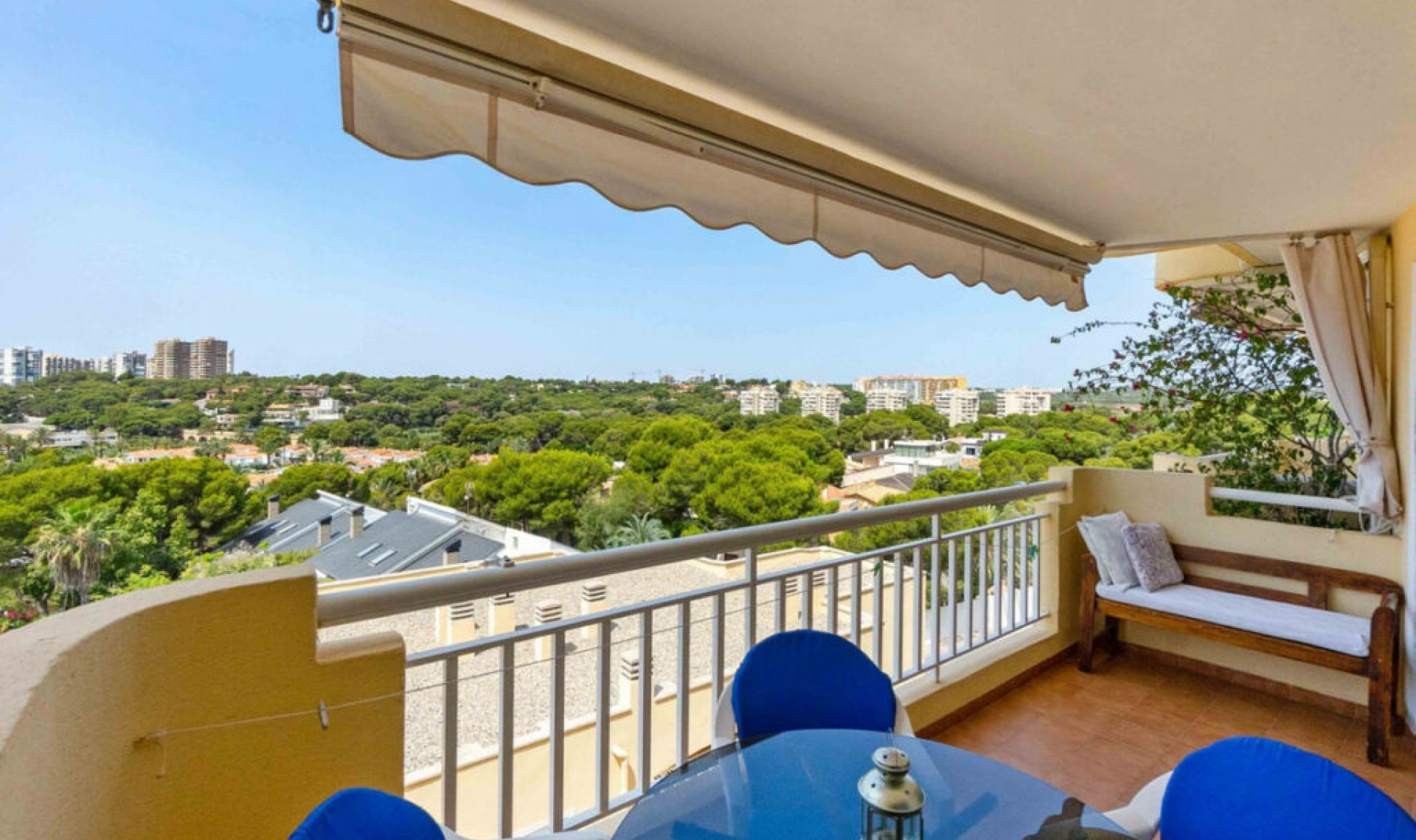 Resale - Apartment -
Campoamor