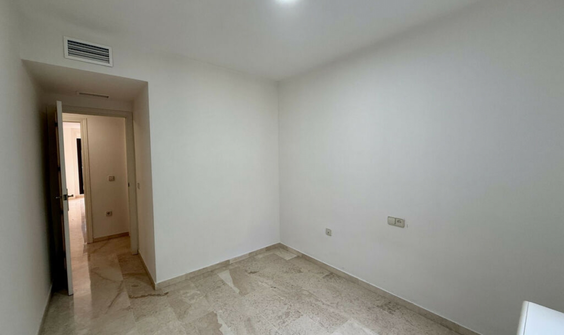 Resale - Apartment -
Cancelada