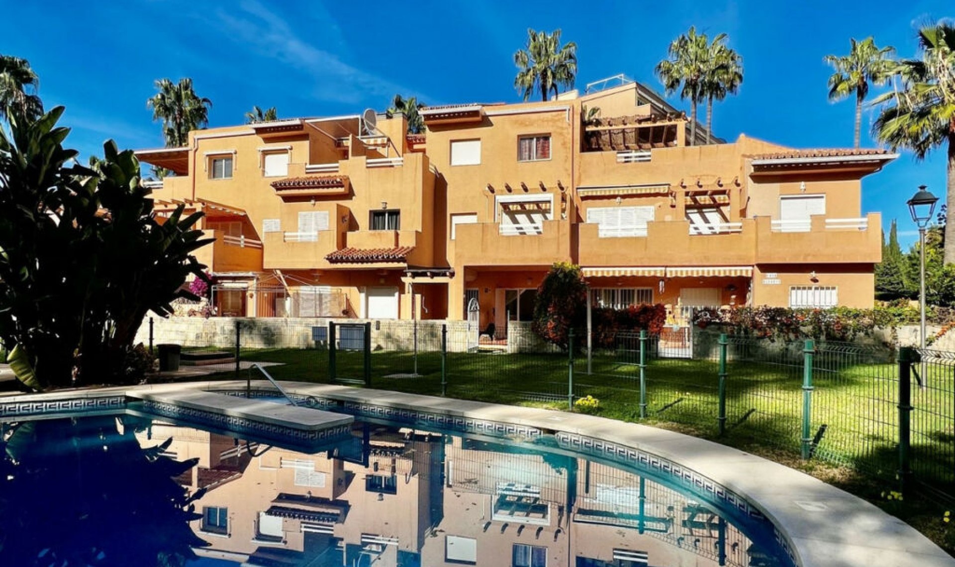 Resale - Apartment -
Carib Playa