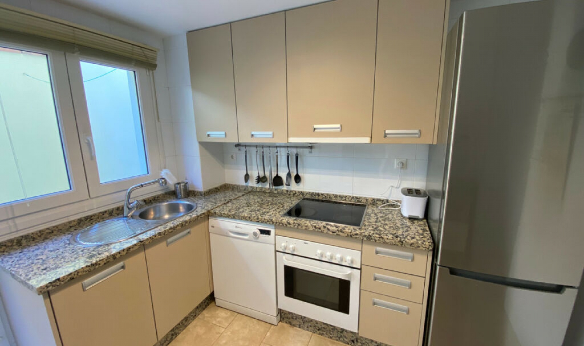 Resale - Apartment -
Carvajal