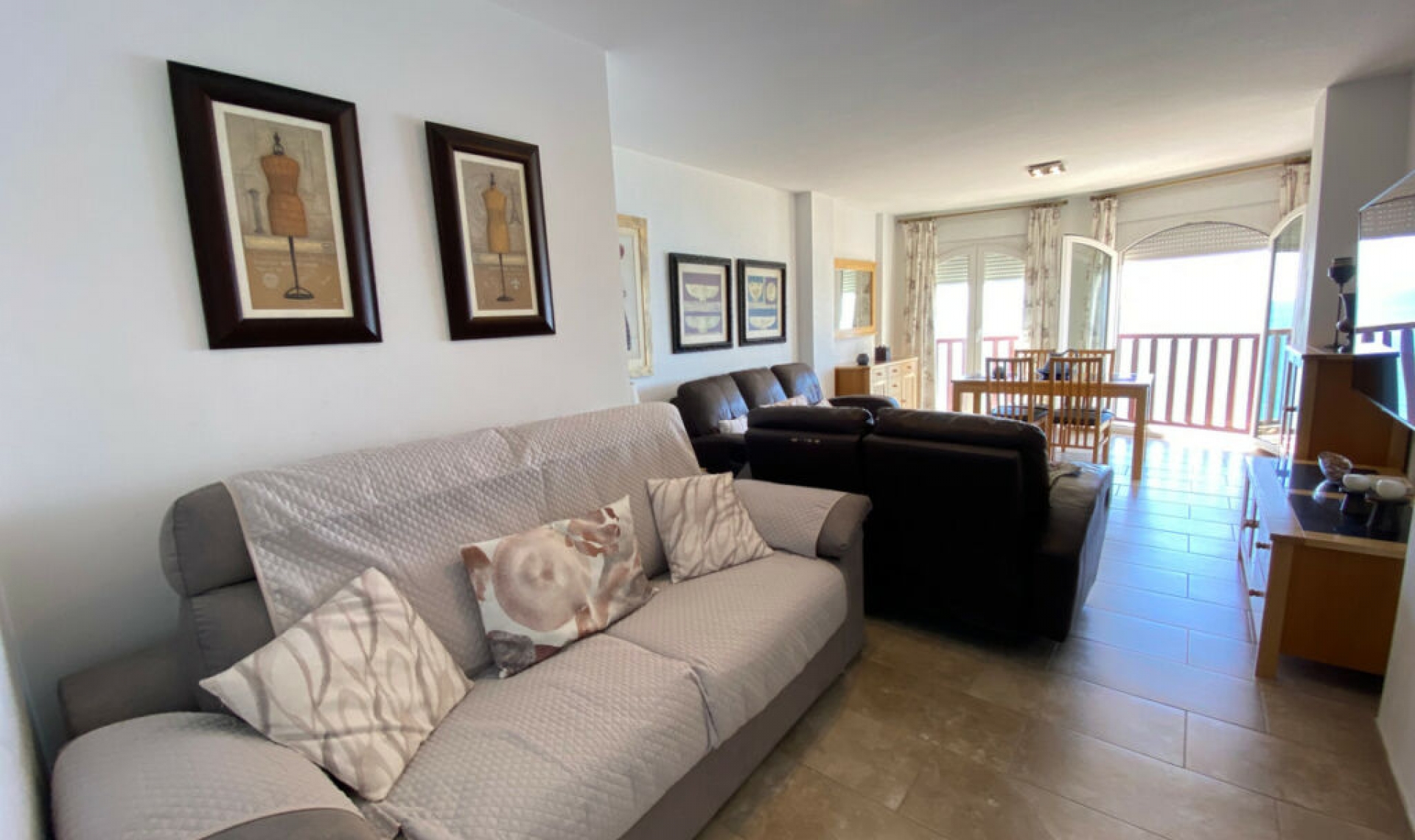 Resale - Apartment -
Carvajal