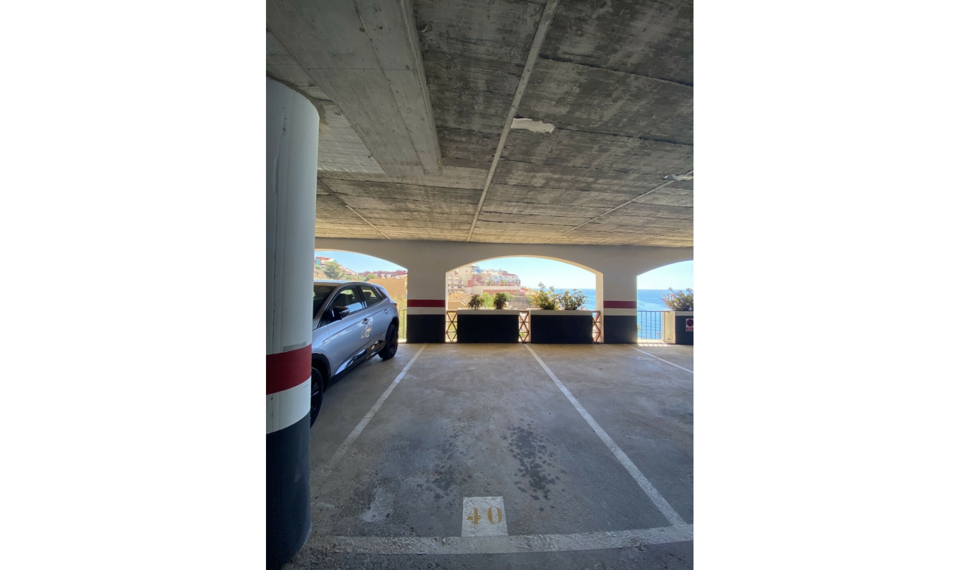 Resale - Apartment -
Carvajal