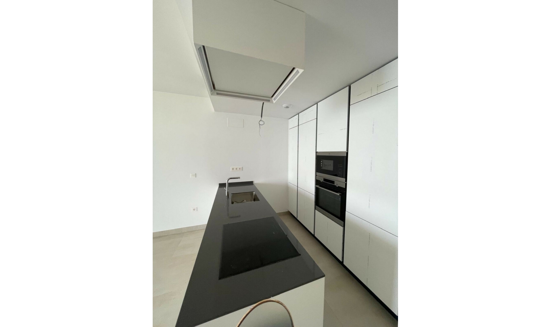 Resale - Apartment -
Carvajal