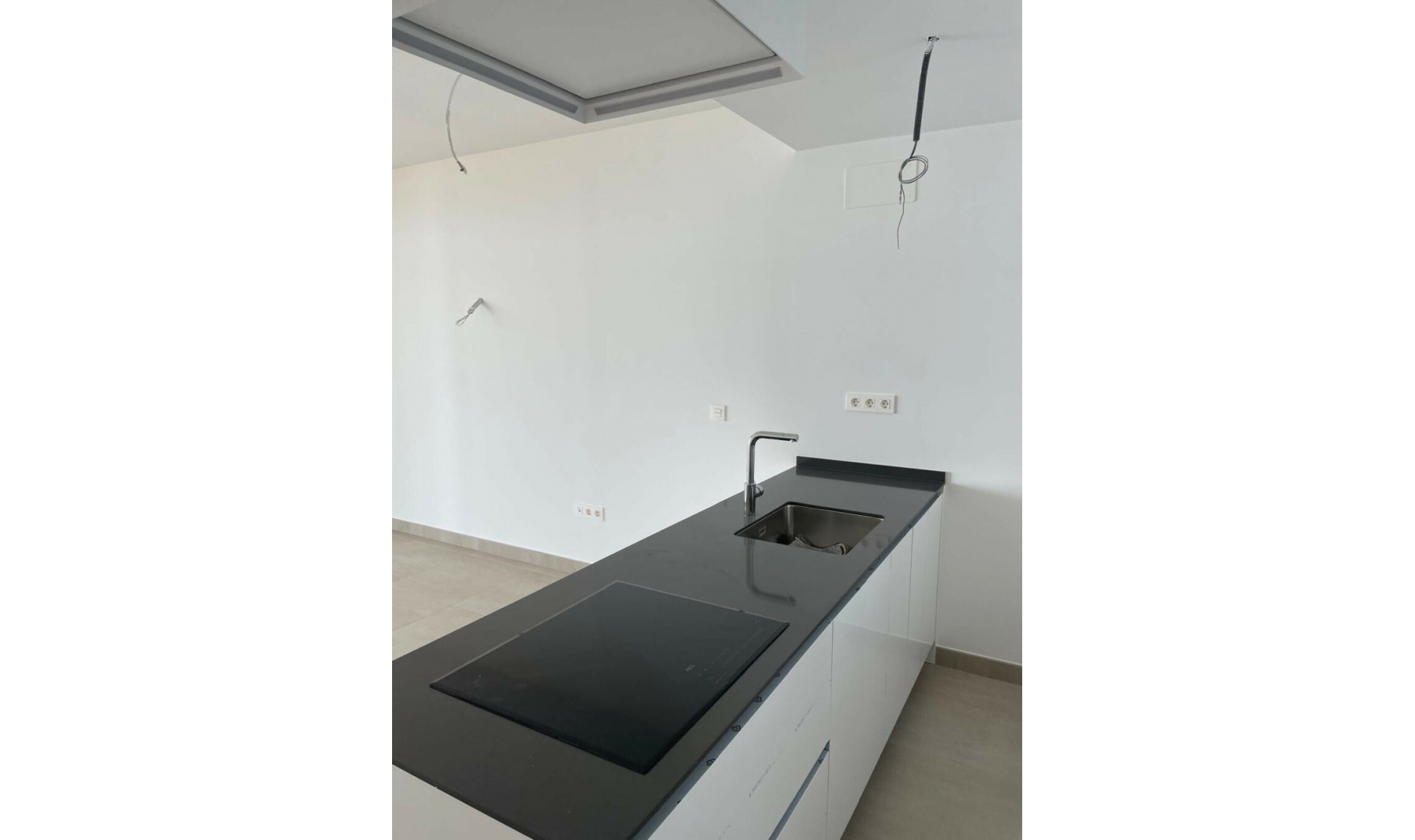 Resale - Apartment -
Carvajal