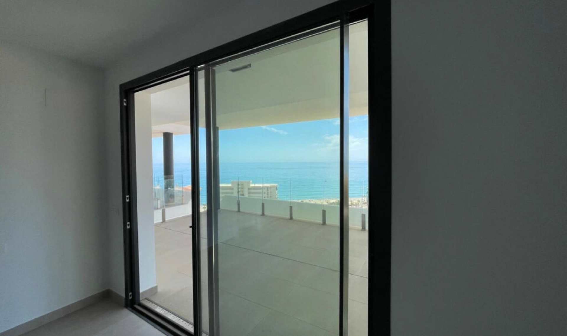 Resale - Apartment -
Carvajal