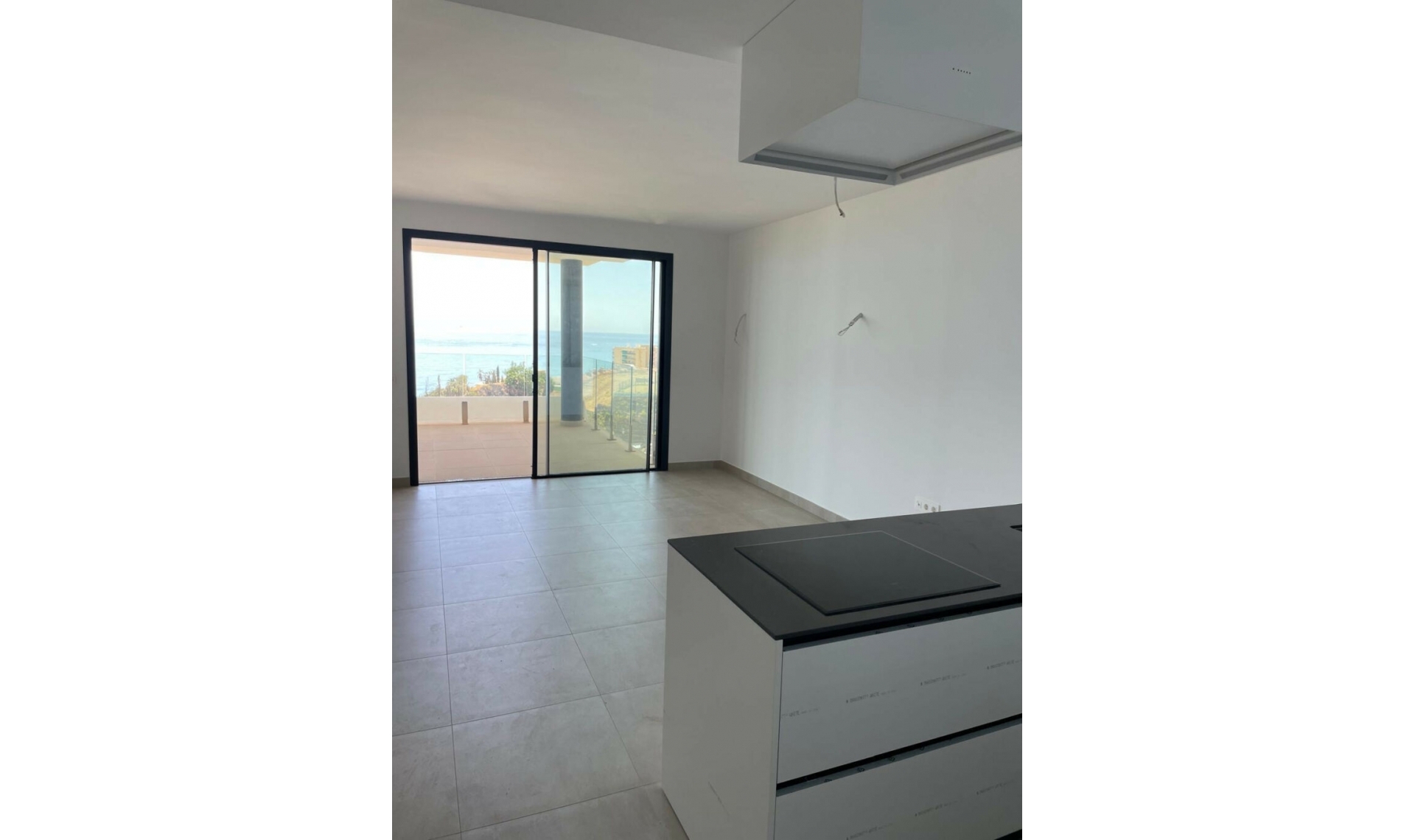 Resale - Apartment -
Carvajal
