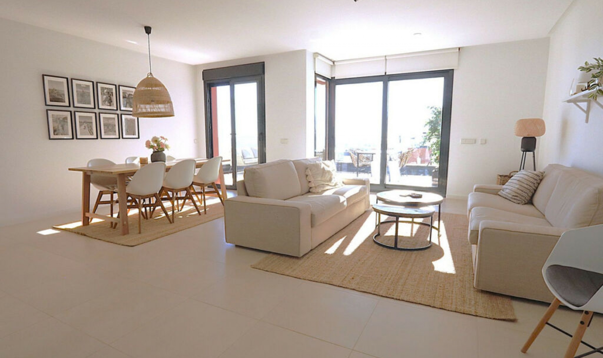 Resale - Apartment -
Carvajal