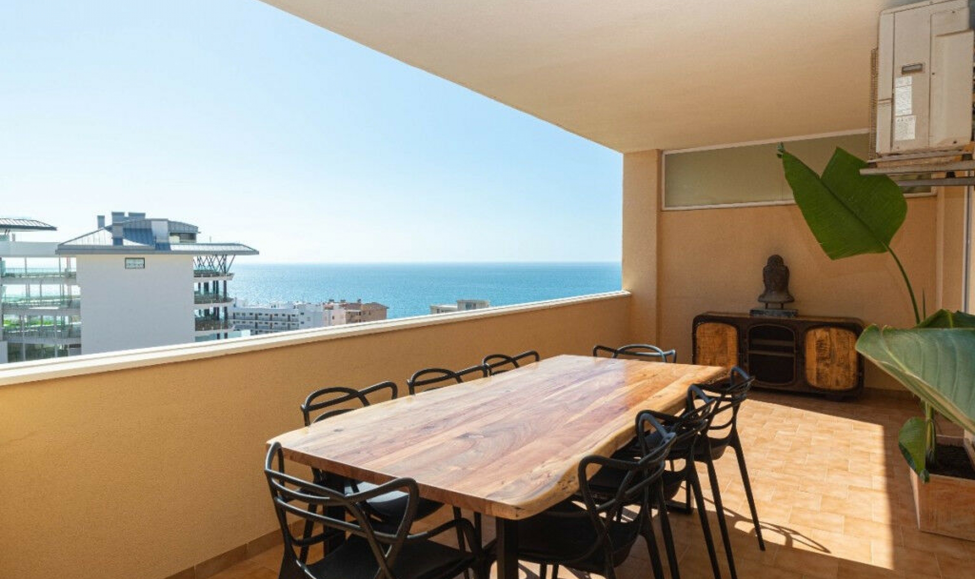 Resale - Apartment -
Carvajal
