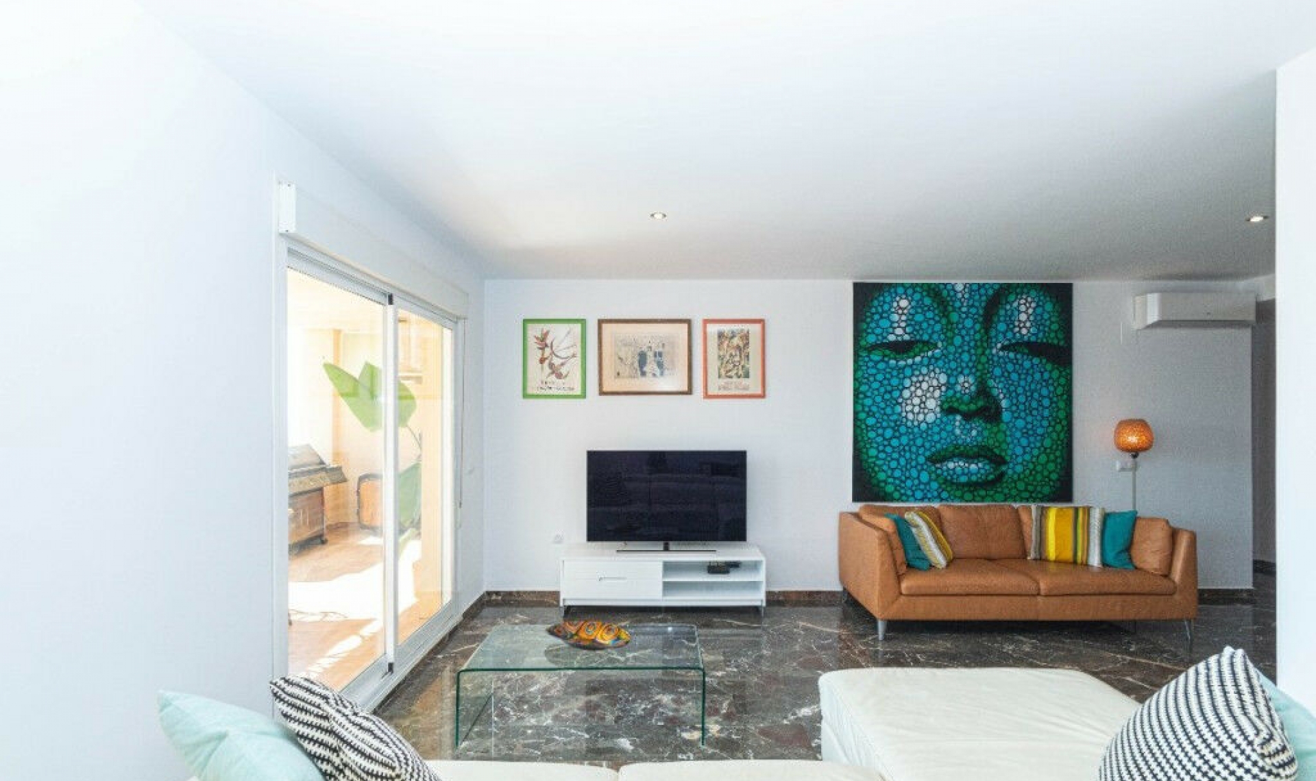 Resale - Apartment -
Carvajal