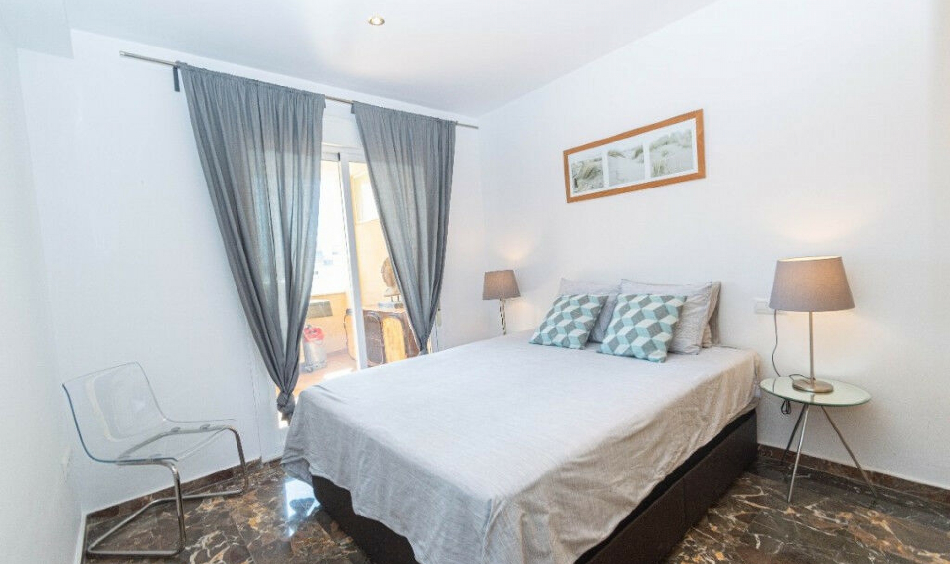 Resale - Apartment -
Carvajal