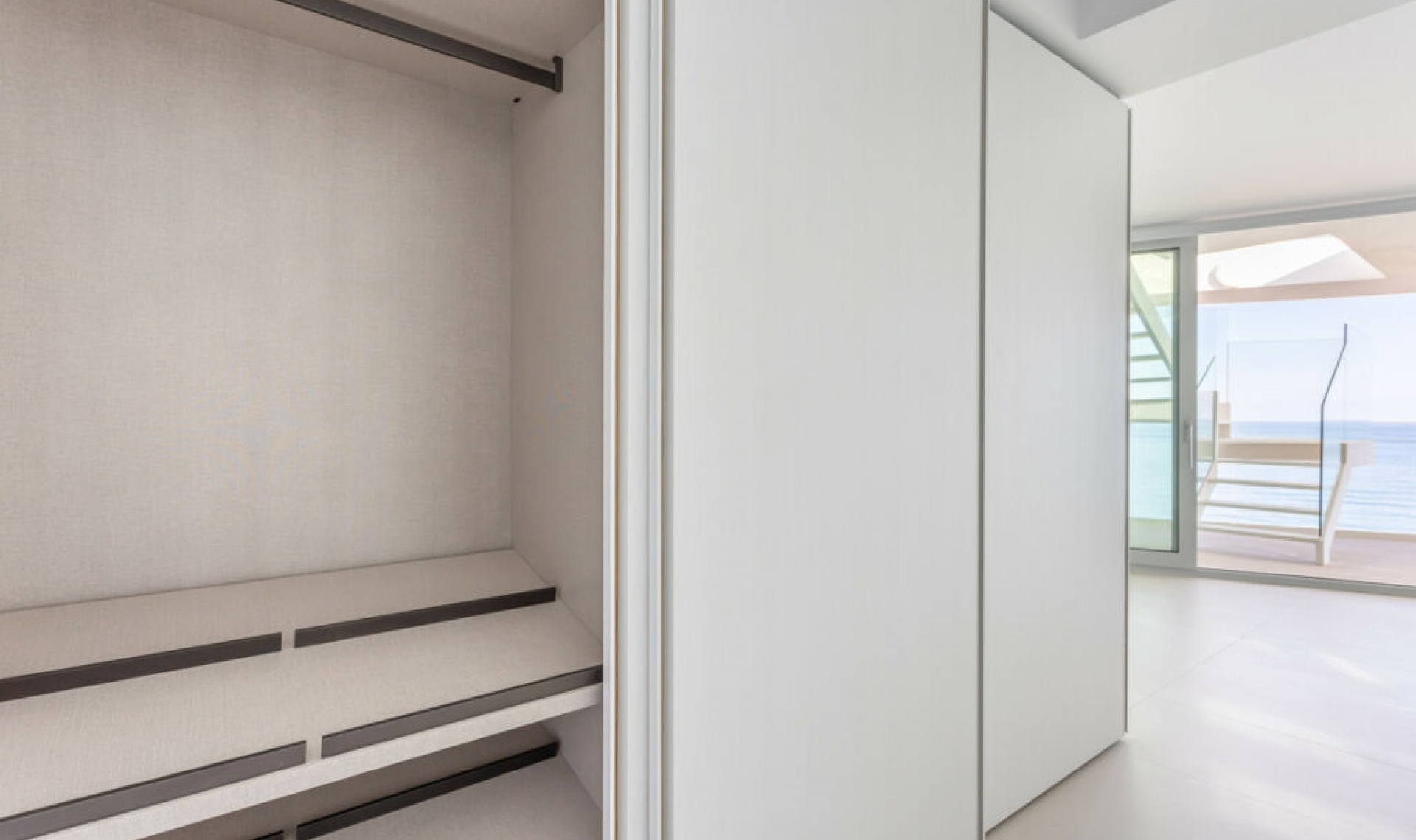 Resale - Apartment -
Carvajal