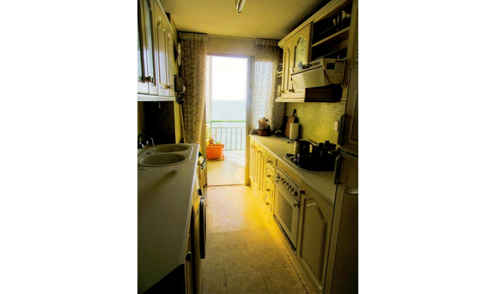 Resale - Apartment -
Carvajal