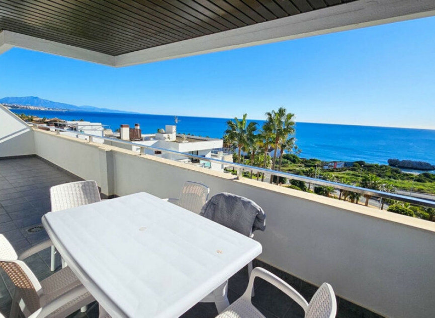 Resale - Apartment -
Casares Playa