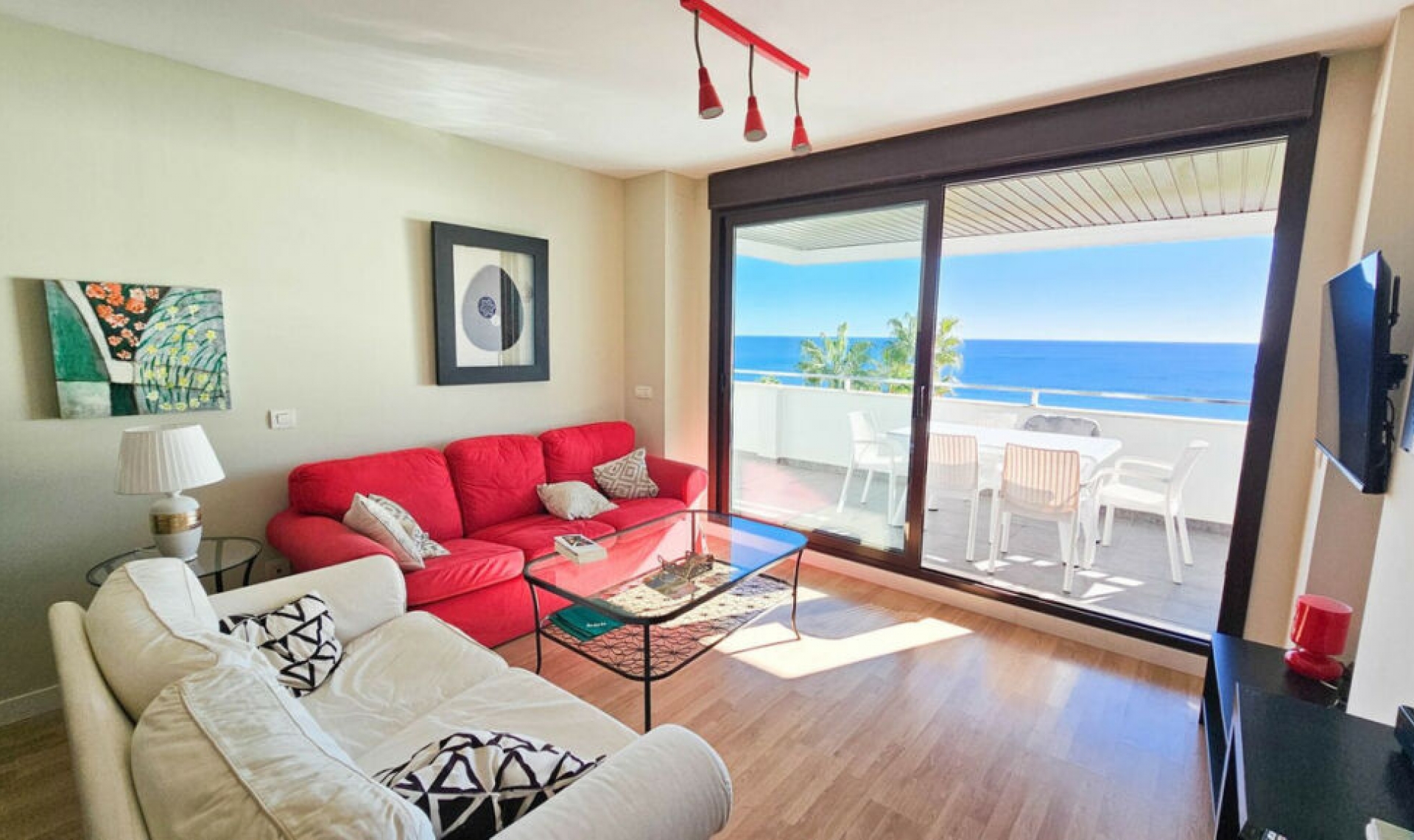 Resale - Apartment -
Casares Playa