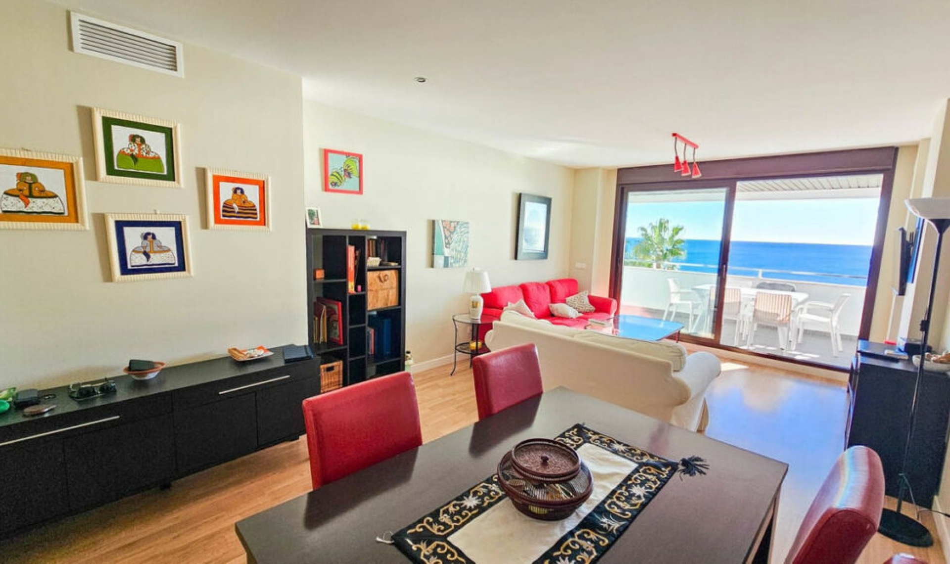 Resale - Apartment -
Casares Playa