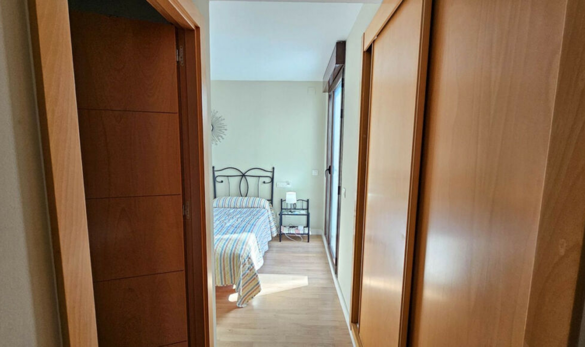 Resale - Apartment -
Casares Playa