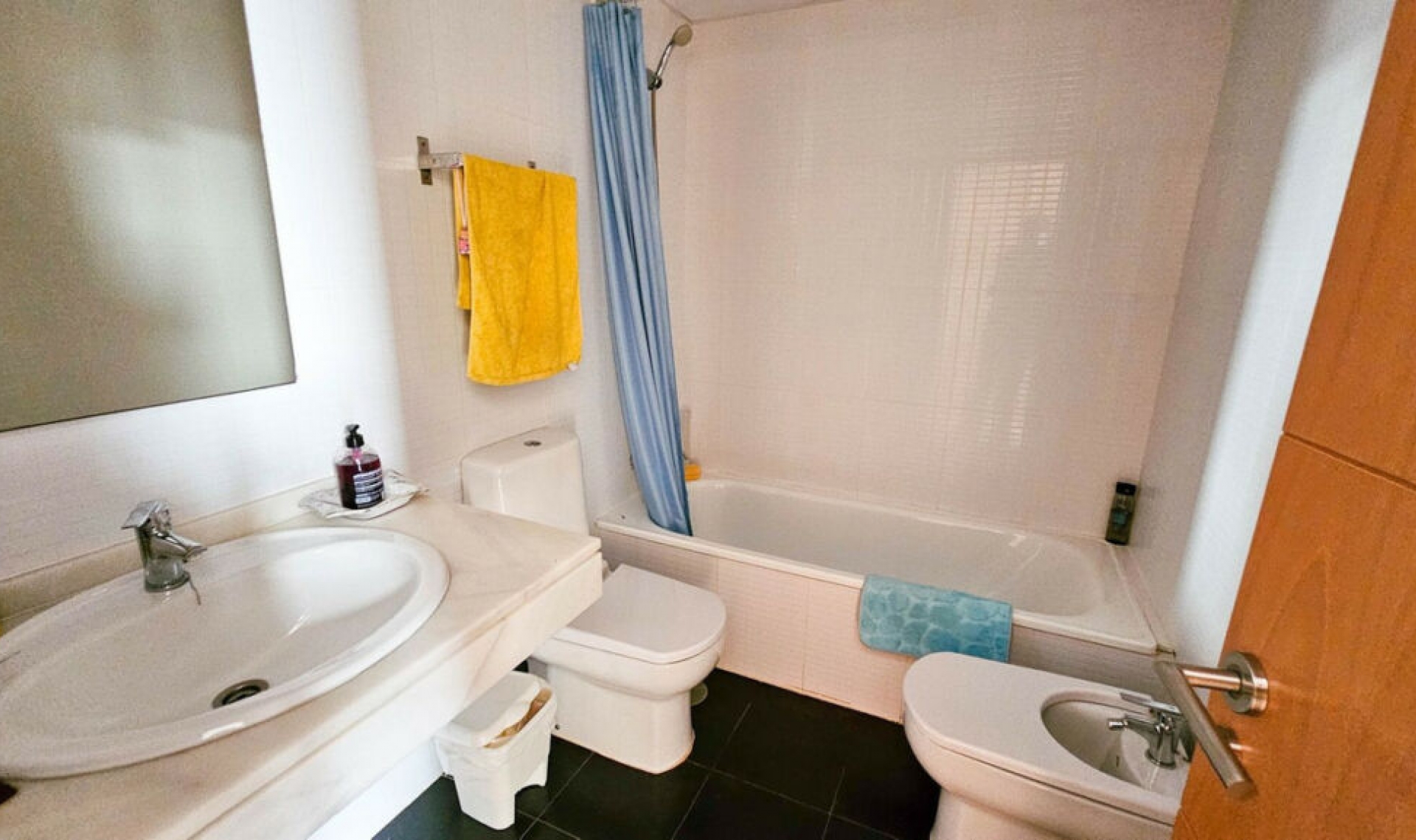 Resale - Apartment -
Casares Playa