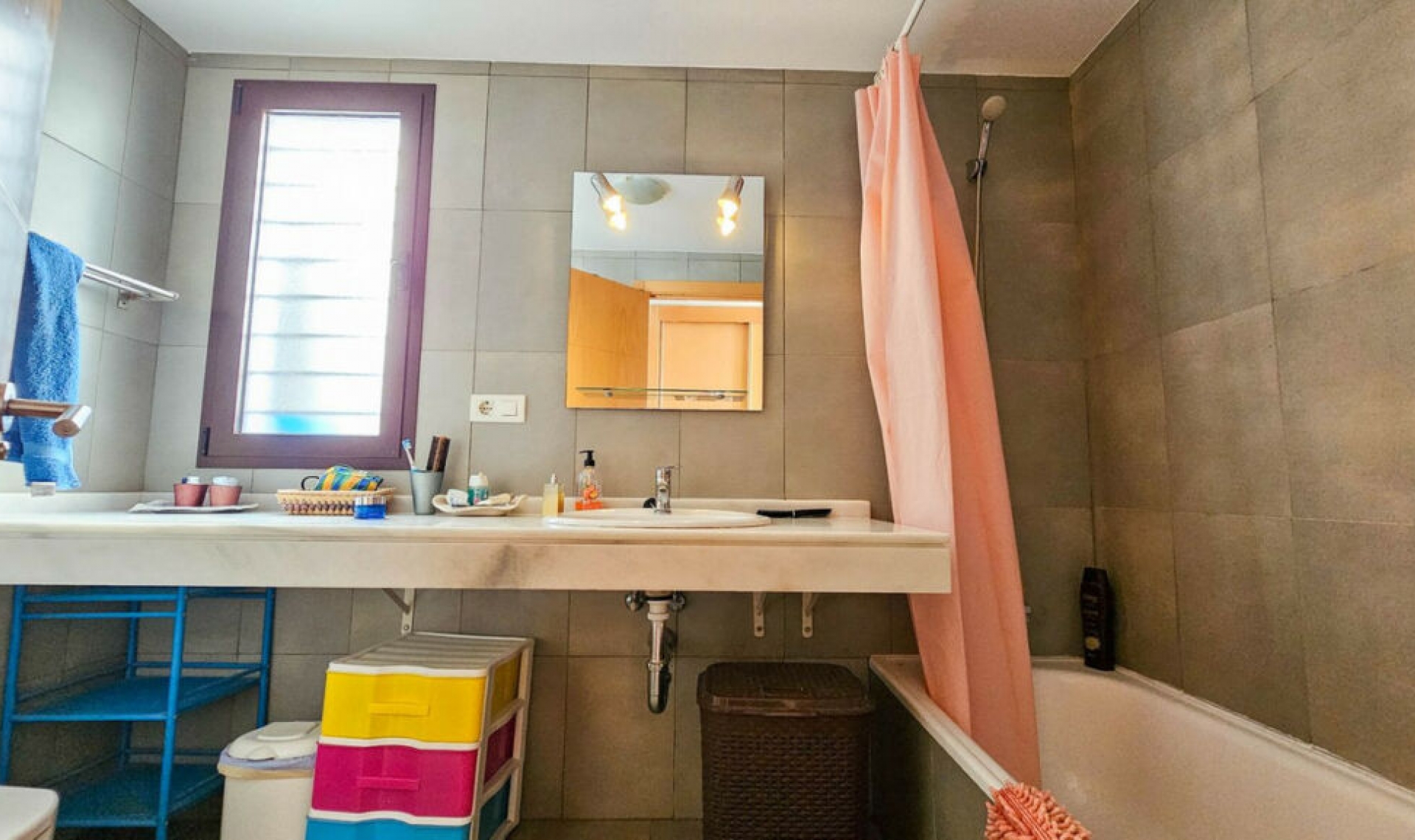 Resale - Apartment -
Casares Playa