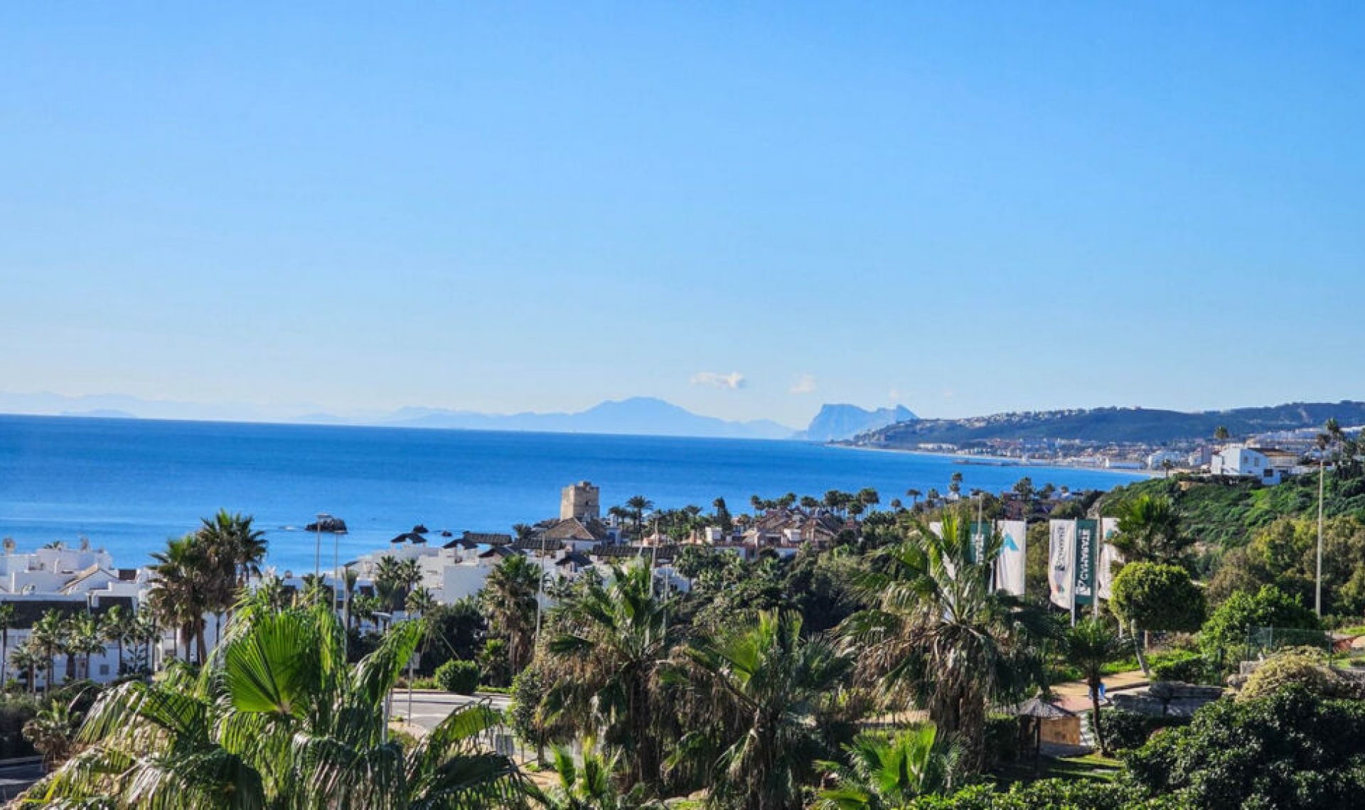 Resale - Apartment -
Casares Playa