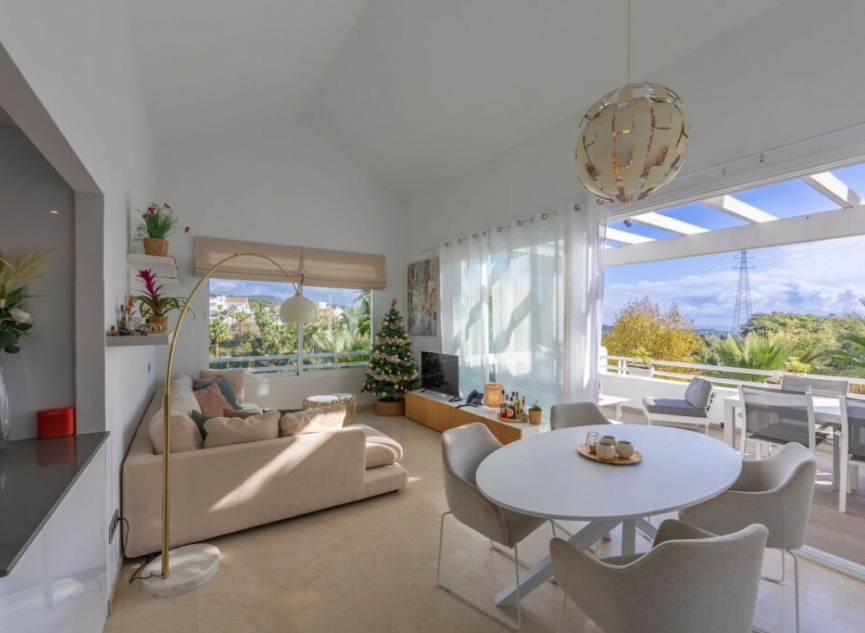 Resale - Apartment -
Casares Playa