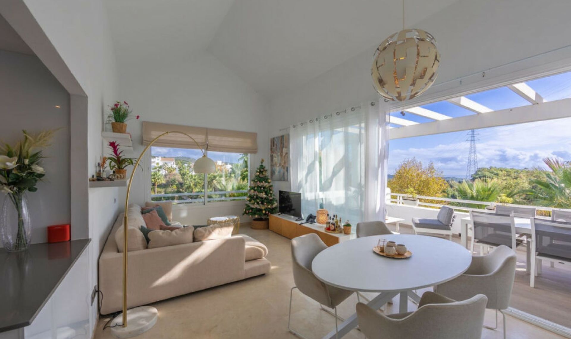 Resale - Apartment -
Casares Playa