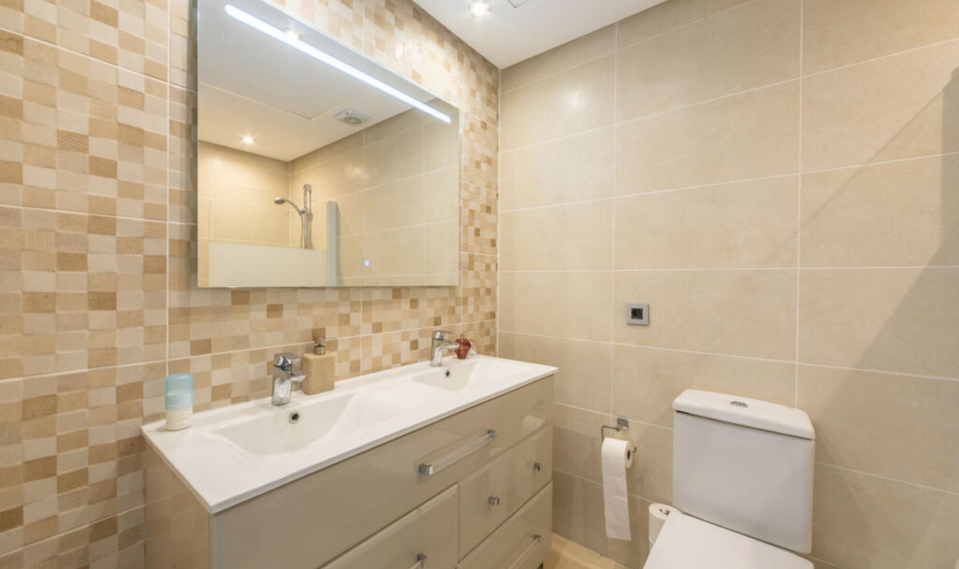 Resale - Apartment -
Casares Playa