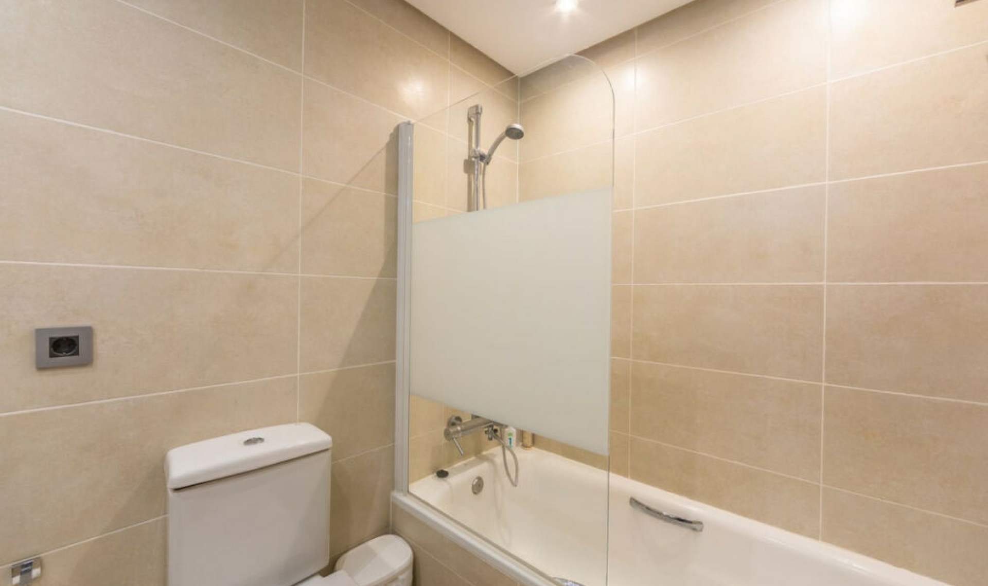 Resale - Apartment -
Casares Playa