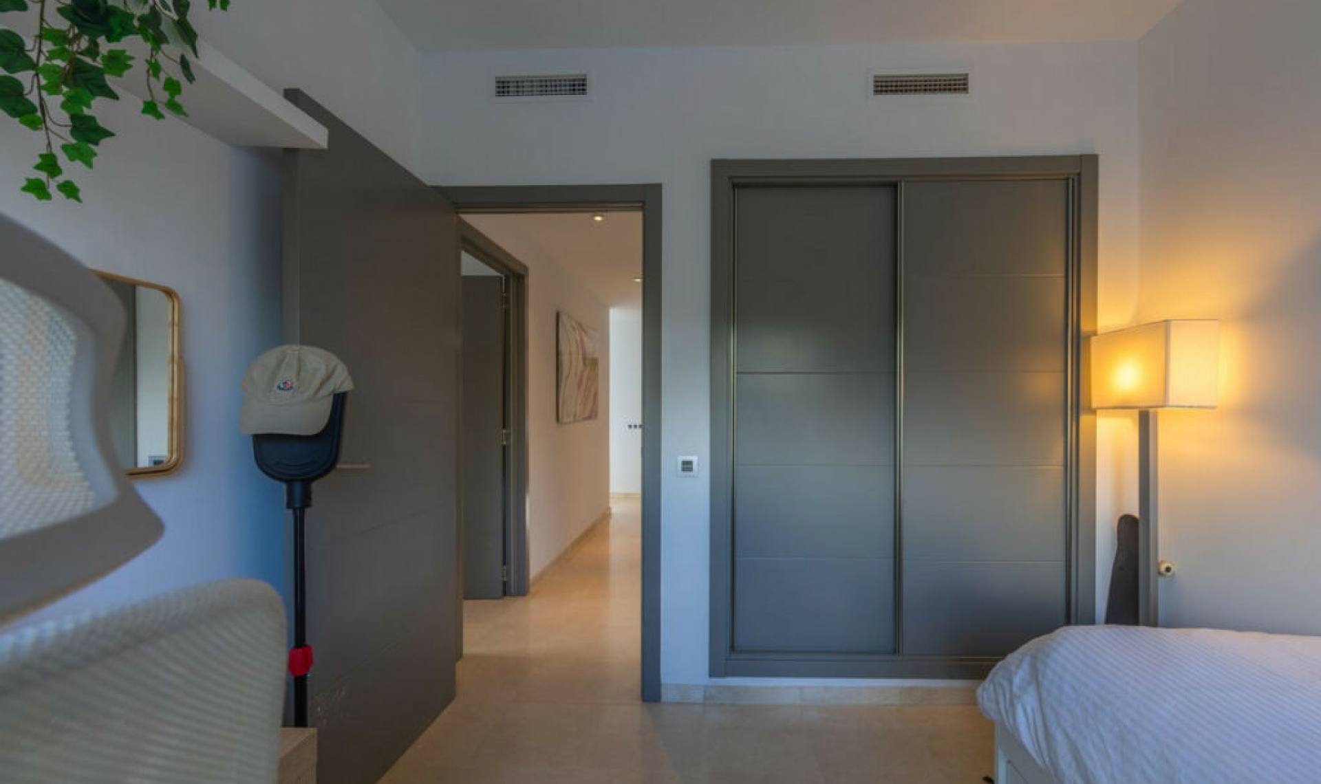 Resale - Apartment -
Casares Playa