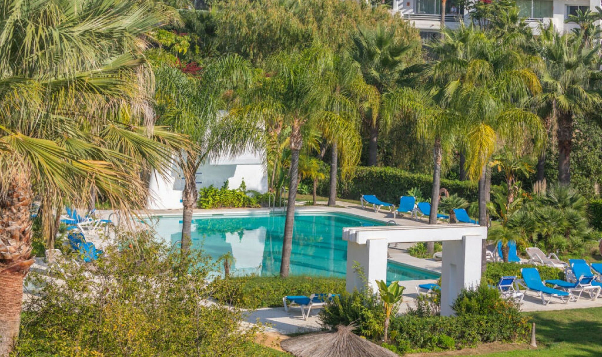 Resale - Apartment -
Casares Playa