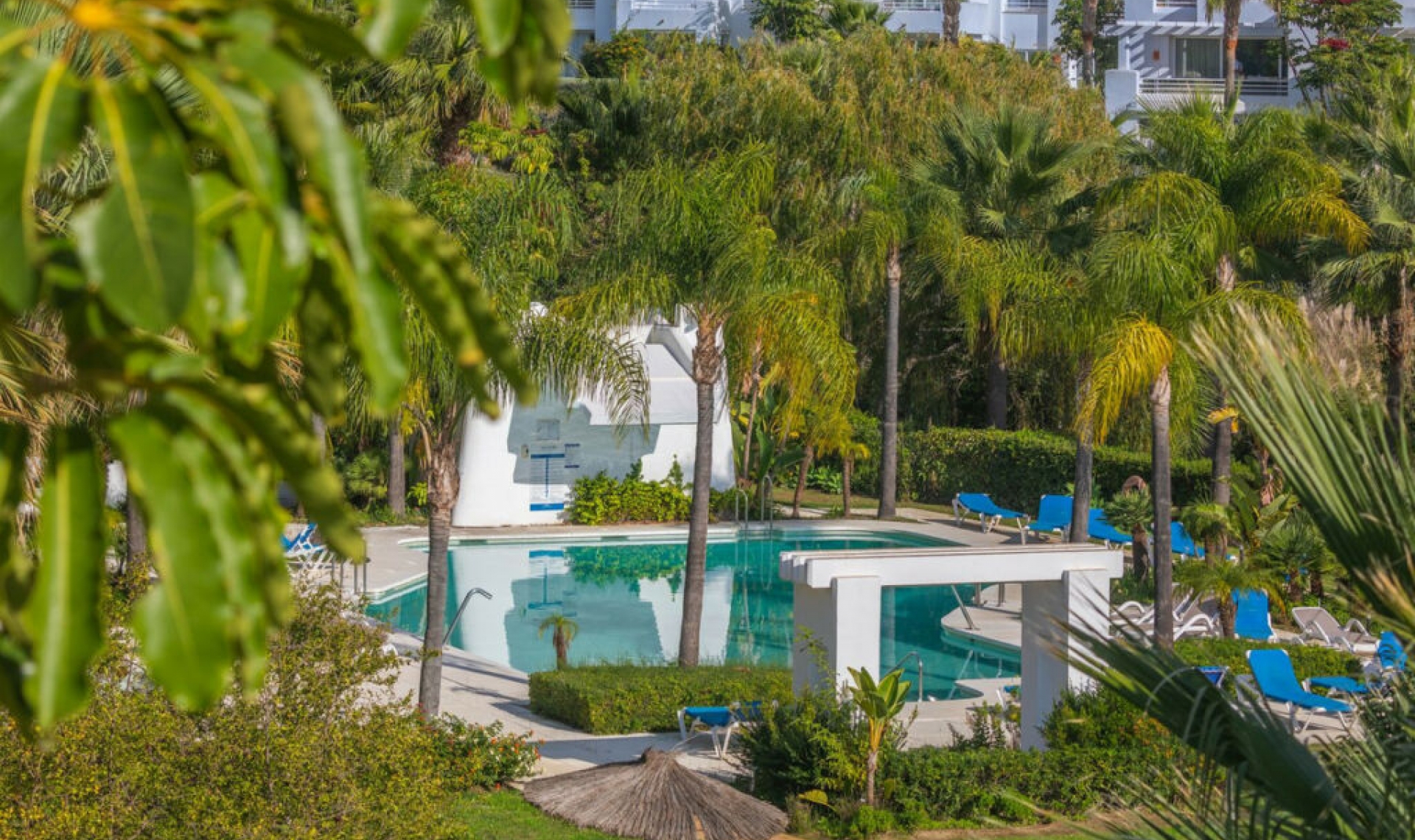 Resale - Apartment -
Casares Playa