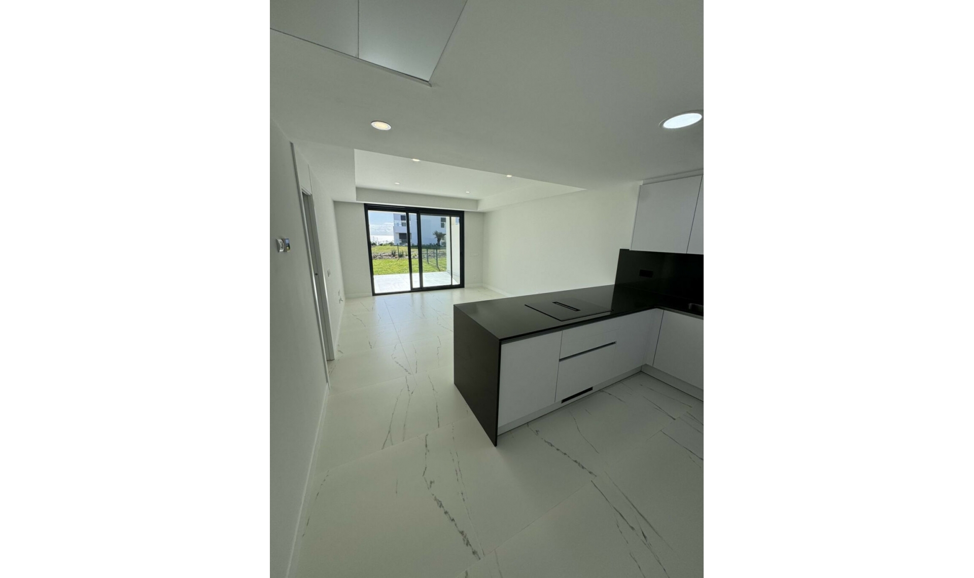 Resale - Apartment -
Casares Playa