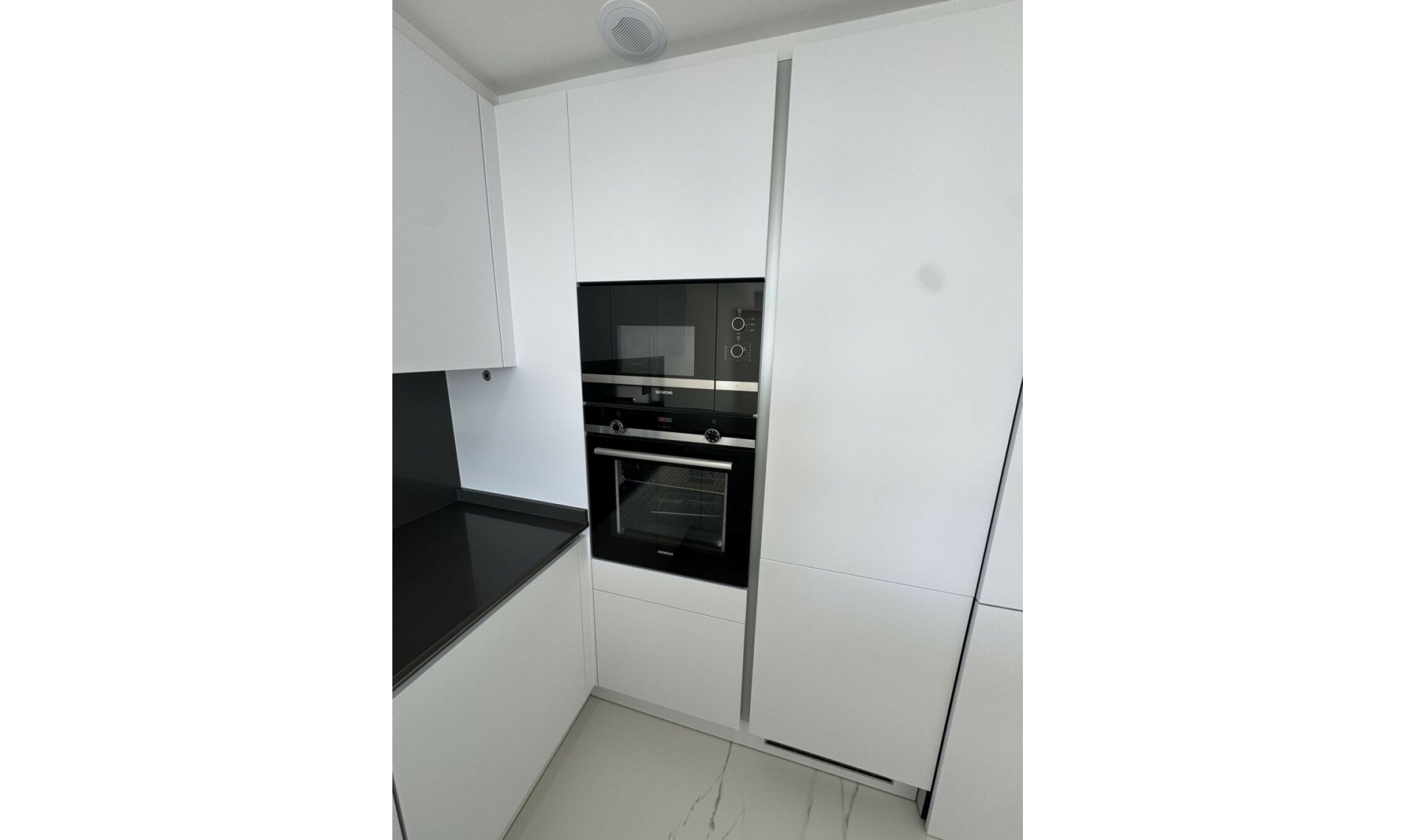 Resale - Apartment -
Casares Playa