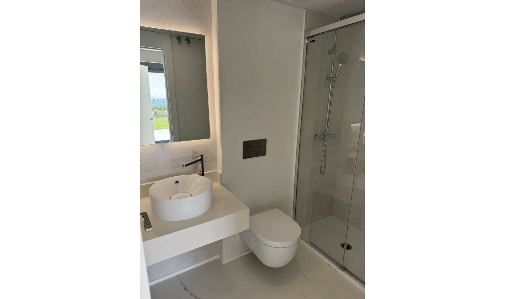 Resale - Apartment -
Casares Playa
