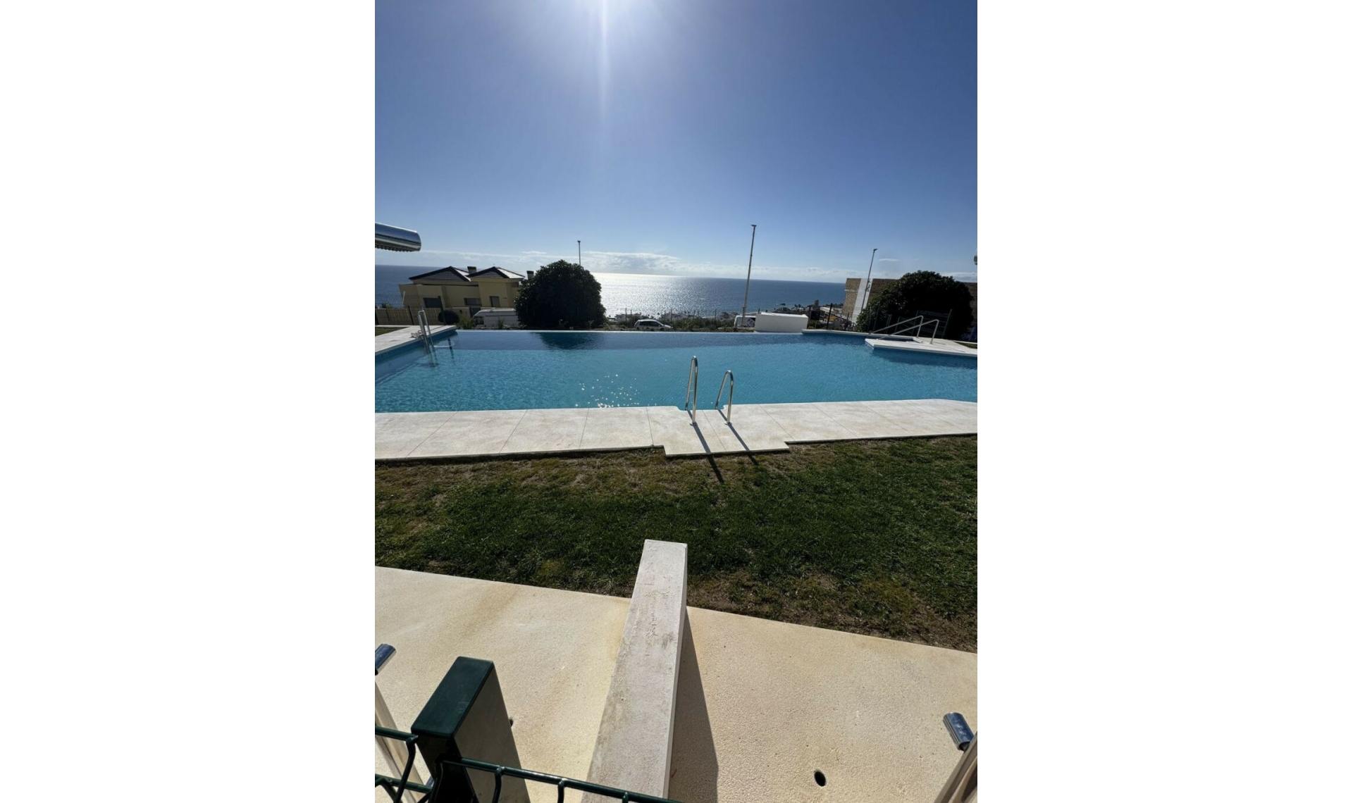 Resale - Apartment -
Casares Playa