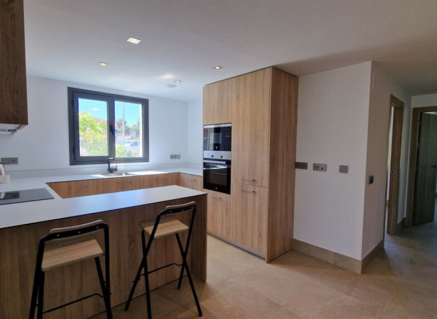 Resale - Apartment -
Casares Playa
